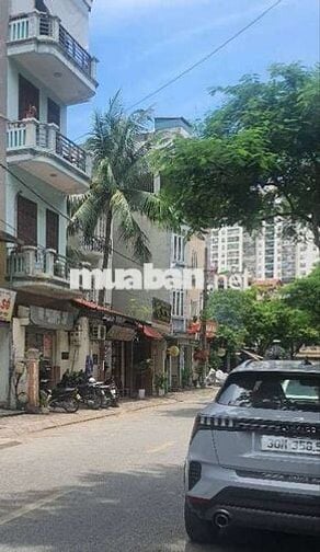 Bán đất thổ cư phố Đàm Quang Trung gần siêu thị Aeon Long Biên