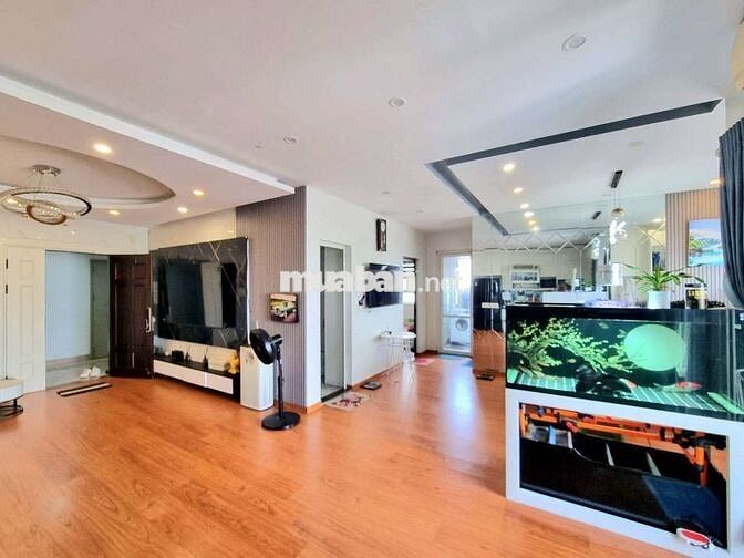 Chuyển chỗ ở bán gấp CC căn góc tại 283 Khương Trung