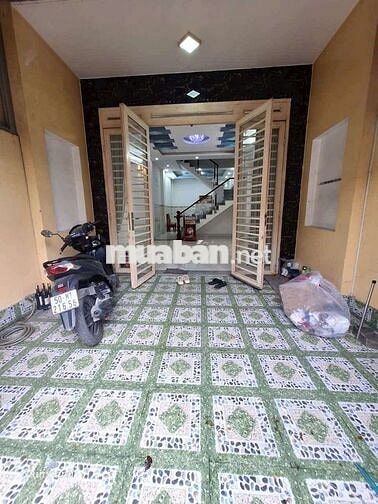 Nhà 1 trệt 3 lầu full nội thất đường số 6 BHH B bình tân