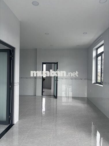 Cho thuê nhà đẹp nguyên căn mới xây - kế đường Phạm Văn Đồng