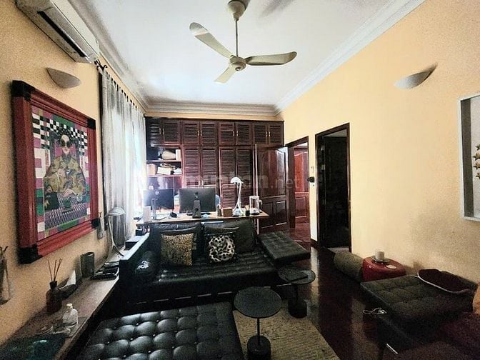 Bán biệt thự đường Trần Quốc Thảo, Q3, 3 tầng, 344m2 đất, hồ bơi