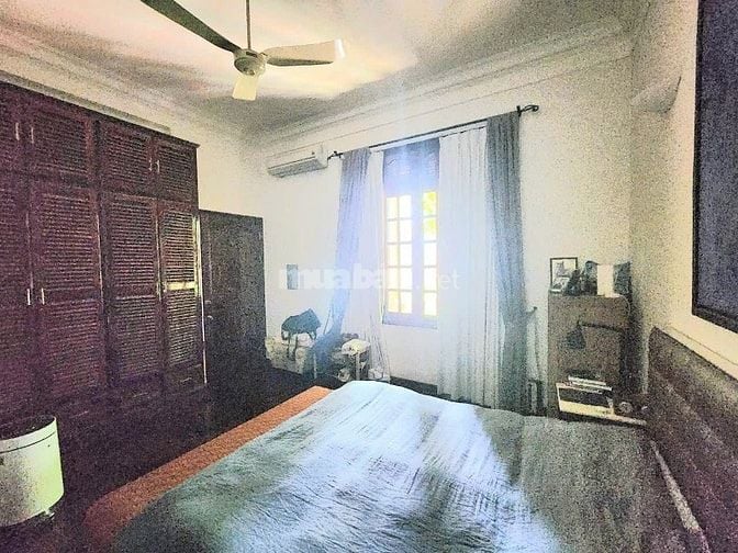 Bán biệt thự đường Trần Quốc Thảo, Q3, 3 tầng, 344m2 đất, hồ bơi