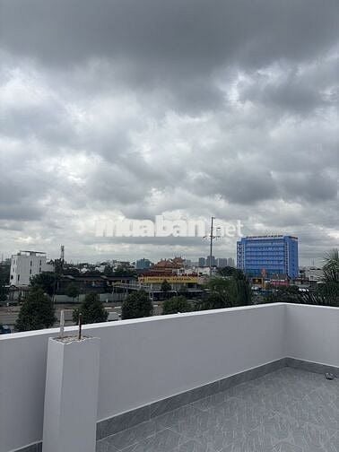 Cho thuê nhà đẹp nguyên căn mới xây - kế đường Phạm Văn Đồng