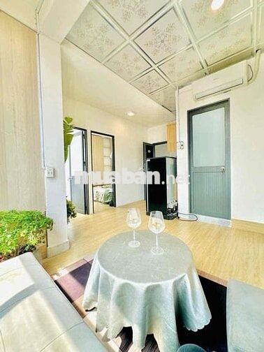 CHO THUÊ CĂN HỘ 2PN – 50M² – FULL NỘI THẤT – CỬA SỔ FULL KÍNH – QUANG
