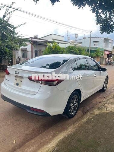 Kia Cerato 2016 1.6 MT