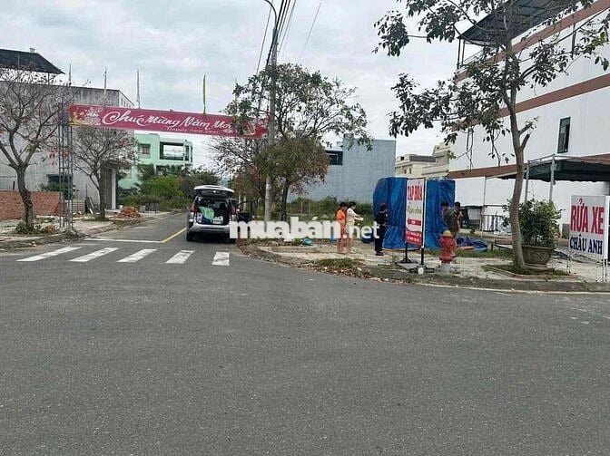 LAKESIDE TRUNG LẬP 18 DT 125m2 CHỈ 26 TRIỆU/M2