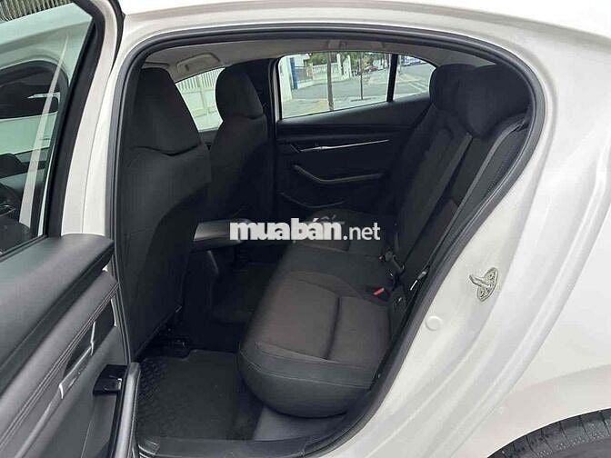 Mazda 3 2021 - 37000 km -  bản Deluxe  🔥