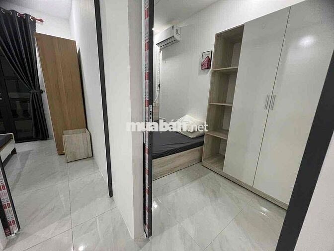 CHO THUÊ CĂN HỘ 2PN – 50M² – FULL NỘI THẤT – CỬA SỔ FULL KÍNH – QUANG