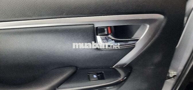 TOYOTA FORTUNER 2021 2.4AT 4x2 DẦU.