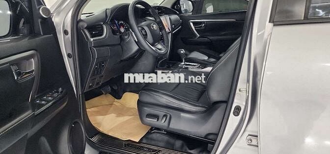 TOYOTA FORTUNER 2021 2.4AT 4x2 DẦU.