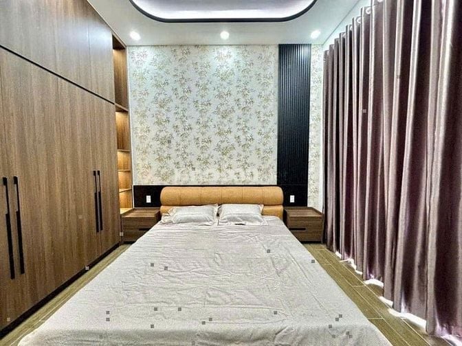 CHDV thu nhập 30 tr, đường 10 m Thị trấn Nhà bè. Hon 7 tỷ.