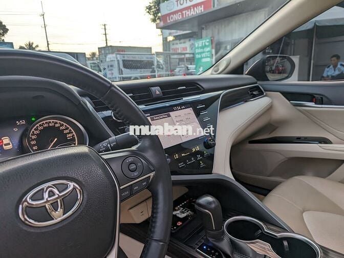 Bán Camry 2.5Q 2021- 1 chủ, biển VIP xe giữ kĩ