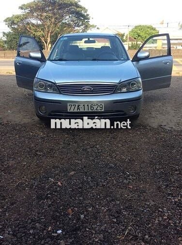 Ford Laser 2005 Màu Bạc - Sedan 5 chỗ tiện dụng
