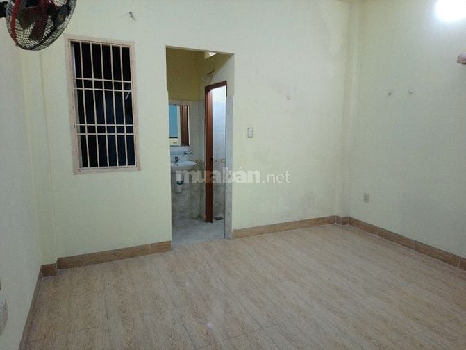 Cho thuê phòng 2,3 triệu/tháng,hẻm 330/...Bình Trị Đông, Q.Bình Tân