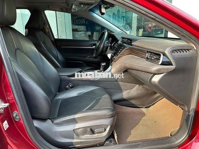 Toyota Camry 2020 2.5Q - BH chính hãng