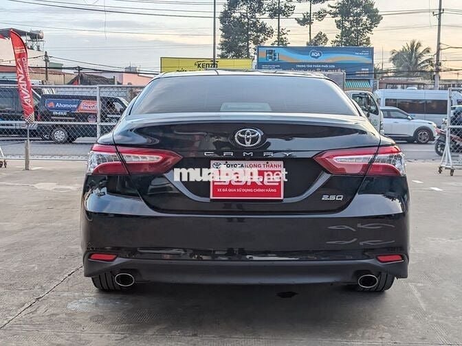 Bán Camry 2.5Q 2021- 1 chủ, biển VIP xe giữ kĩ