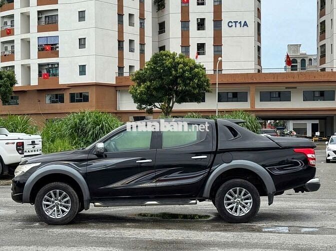 Bán Mitsubishi Triton 2015 GLS số sàn 2 cầu màuđen
