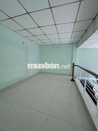 Cho thuê nhà Hoà Minh trục thông kinh doanh thuận lợi