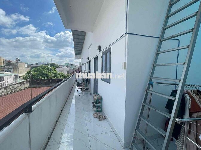 Phòng trọ cửa sổ thoáng. Gác cao