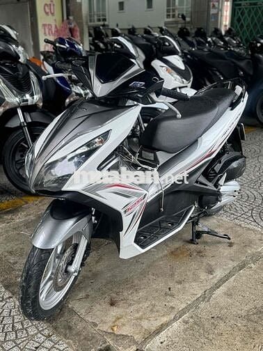 AB 125 màu trắng đen mới keng 43E1-232.01