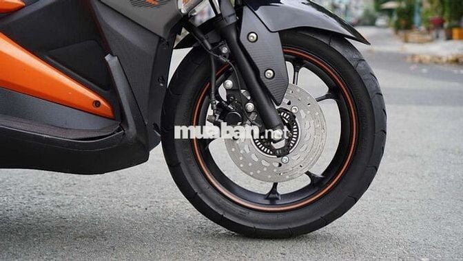 Yamaha NVX 155 ABS Xám Đen Cam Limited