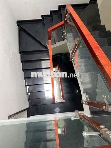 CHO THUÊ NHÀ 2 LẦU 4,5X30M 4PN 4WC MỞ SPA,VPCTY ,Ở KINH DOANH ONLINE
