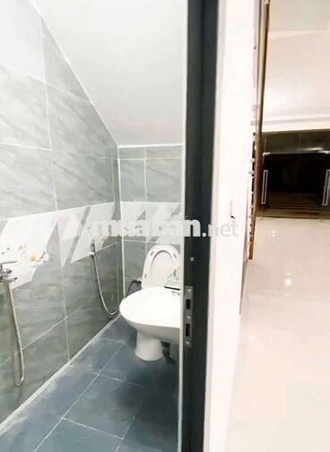 SHOPHOUSE 3 TẦNG, TẦNG 1 TRỐNG SUỐT, ĐƯỜNG 15M, KĐT LAKESIDE ĐÀ NẴNG