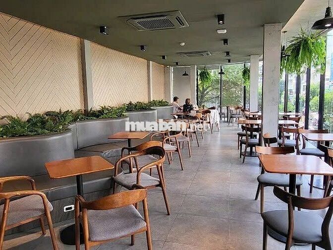 GÓC 2MT 4.2x18m, Trệt 2 Lầu – 162 Nguyễn Thái Bình & Ký Con,Q1