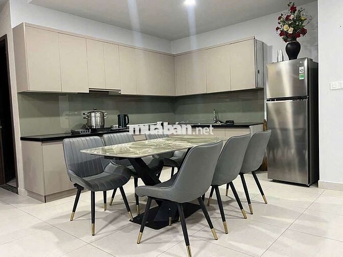 Nhà Sân Vườn Full Nội Thất 3PN 200m2 KDC Hoàng Quốc Việt Quận 7