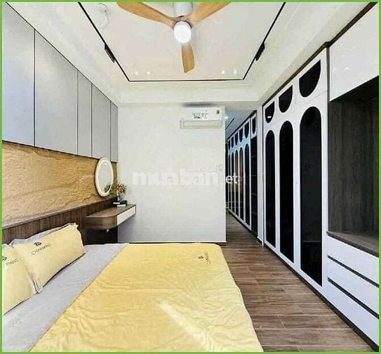 14/3 lữ gia q11 hẻm 7m.dt.4x20m 2 lầu 3 phòng