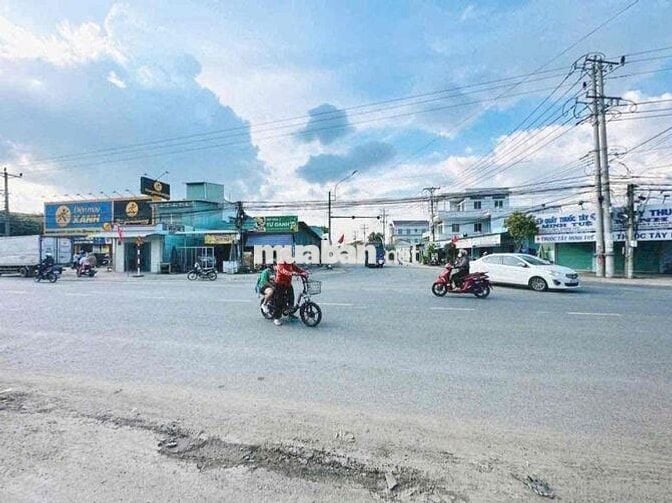 hàng ngộp bán gấp 152 m thổ cư mặt tiền đường 835