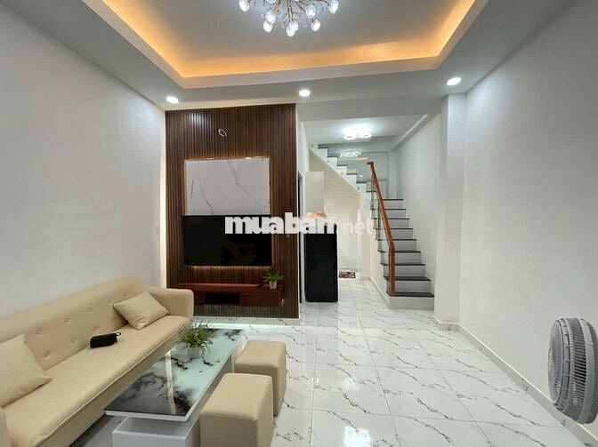 Nhà Ngộp Chính chủ đ. Phạm Hùng, Q.8, 1 tỷ450tr, 37m2, 1L/1T, SHR!