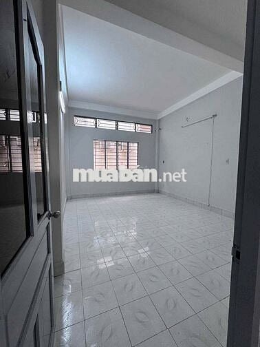 CHO THUÊ NNC 3TẦNG, 2 MẶT HẺM XE HƠI, NGAY ĐẦM SEN LẠC LONG QUÂN Q.11