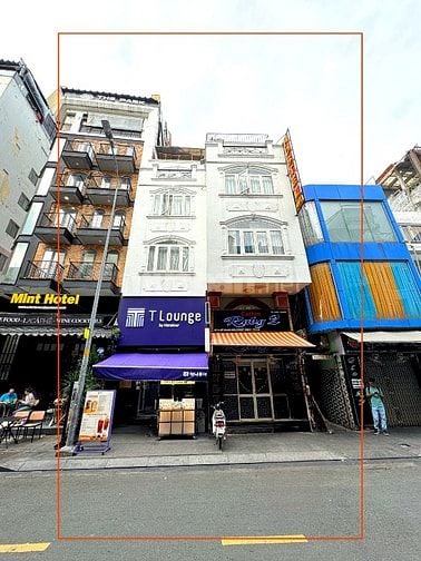 BÁN 2 CĂN NHÀ MẶT TIỀN : 16 - 18 ĐỖ QUANG ĐẨU - P. PHẠM NGŨ LÃO - Q. 1