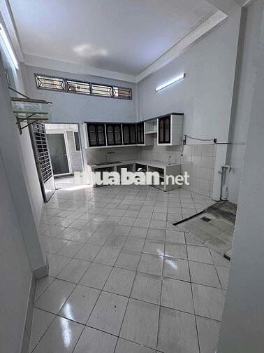 CHO THUÊ NNC 3TẦNG, 2 MẶT HẺM XE HƠI, NGAY ĐẦM SEN LẠC LONG QUÂN Q.11