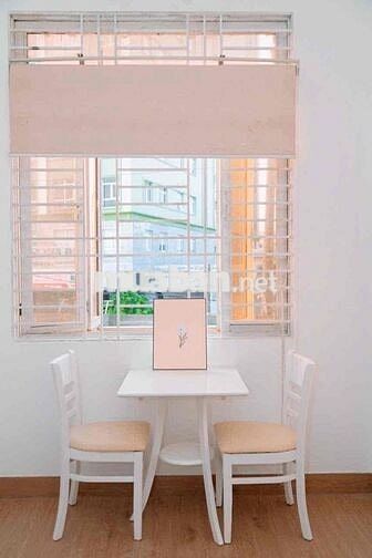 Cho Thuê Căn Hộ BanCol Ngay Ngã Tư Hàng Xanh , Hutech,UEF , Gần Quận 1