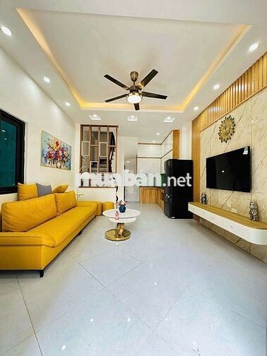 BÁN NHÀ 5 TẦNG Ở TRUNG TÂM QUẬN THANH XUÂN,GIÁ QUÁ HỢP LÝ.***