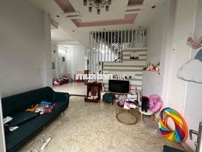 Cho thuê nhà 1 trệt 2 lầu ngay gần Gigamaill chợ Hiệp Bình P Hiệp Bình
