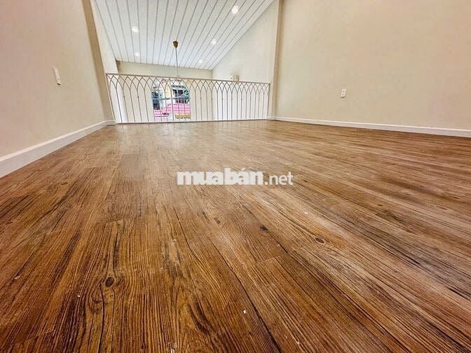 Cho thuê mặt bằng mặt tiền Ung Văn Khiêm 90m2