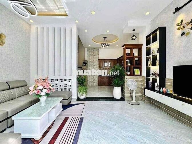 🏦 Nhà mới đẹp NC siêu phẩm nup hẻm 896 Quang Trung P8