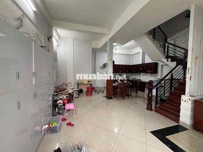 Cho thuê nhà 1 trệt 2 lầu ngay gần Gigamaill chợ Hiệp Bình P Hiệp Bình