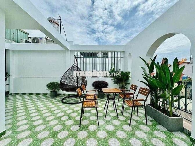 🏦 Nhà mới đẹp NC siêu phẩm nup hẻm 896 Quang Trung P8