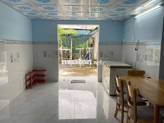 PHÒNG TRỌ SINH VIÊN Ở GHÉP PHÍA SAU ĐẠI HỌC NGUYỄN TẤT THÀNH, QUẬN 12