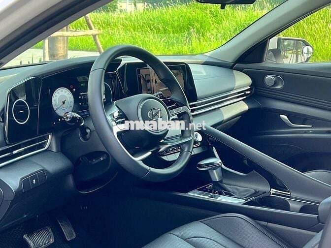 Hyundai Elantra 1.6AT đặc biệt sx 2022 đky 2023