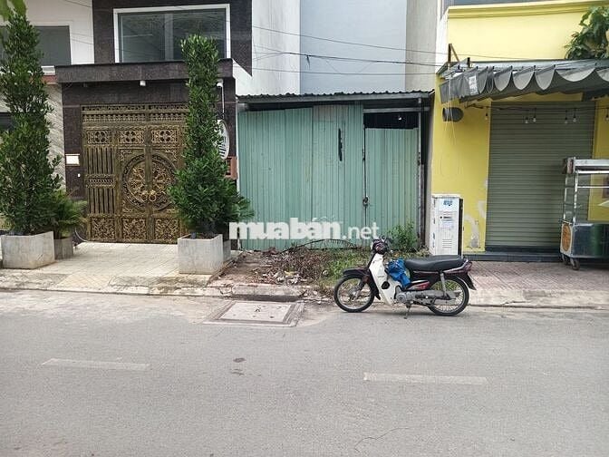 Bán lỗ nền thổ cư 90m2 giá 1 tỷ SHR Đoàn Nguyễn Tuấn - Bình Chánh