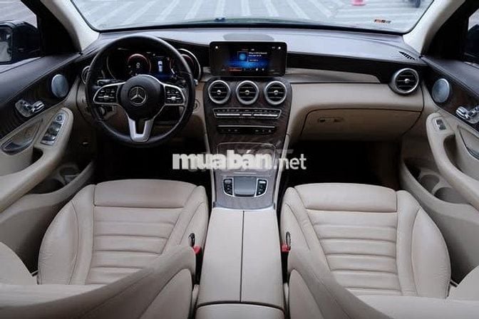 Mercedes Benz GLC 2020 200 - 45000 km
