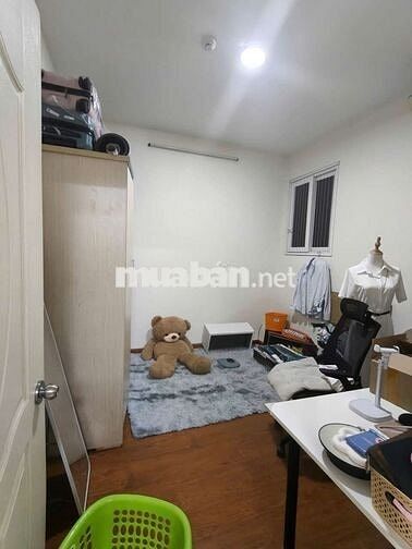 Bán Toky Tower. 2pn 1wc.   Sẵn sổ hồng.