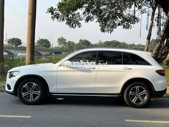 Mercedes Benz GLC 2018 200 - 1 km