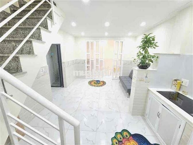 Bán nhà Quanng Trung, 40m2, 2 Tầng, 2PN, hẻm ÔTÔ nhựa 4m, nhà mới, TL
