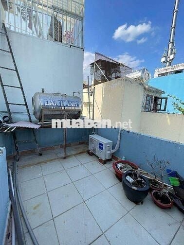 MẶT TIỀN 4 TẦNG [ 2,4x8 ] BÔNG SAO P5 Q8 GIÁ 3,3TỶ TL
